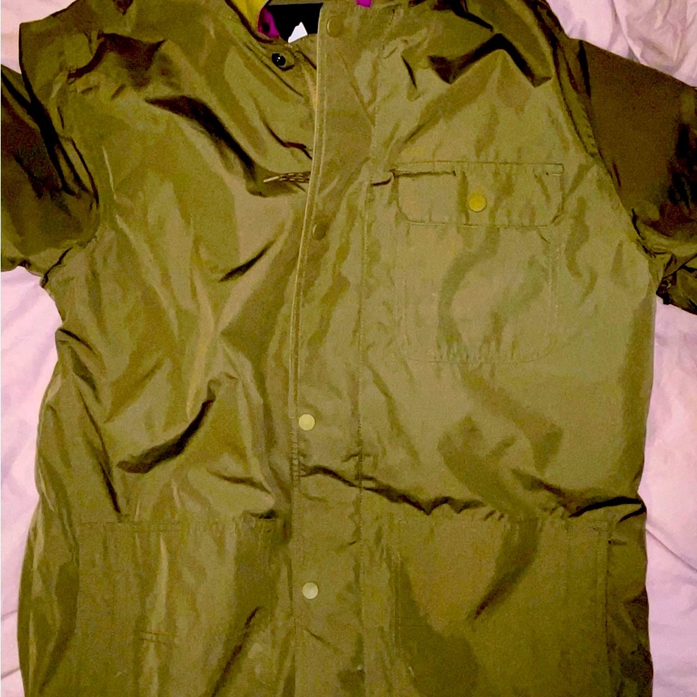 Burton Green Ski & Snowboard Jacket with High Collar - Picture 3 of 12